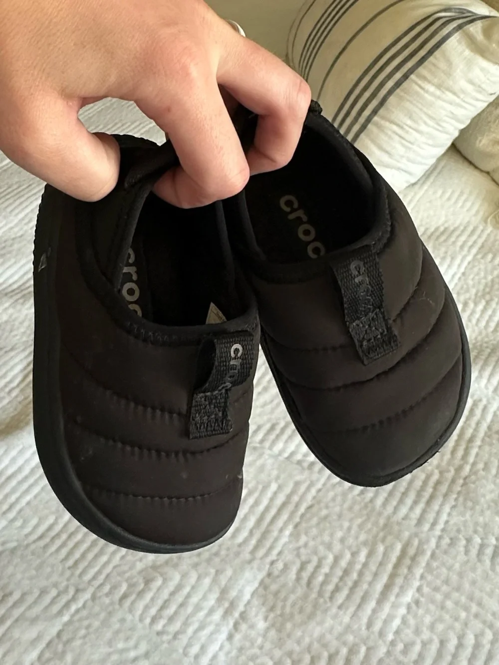 CROCS Kids Quilted Slip-On Slippers in Black